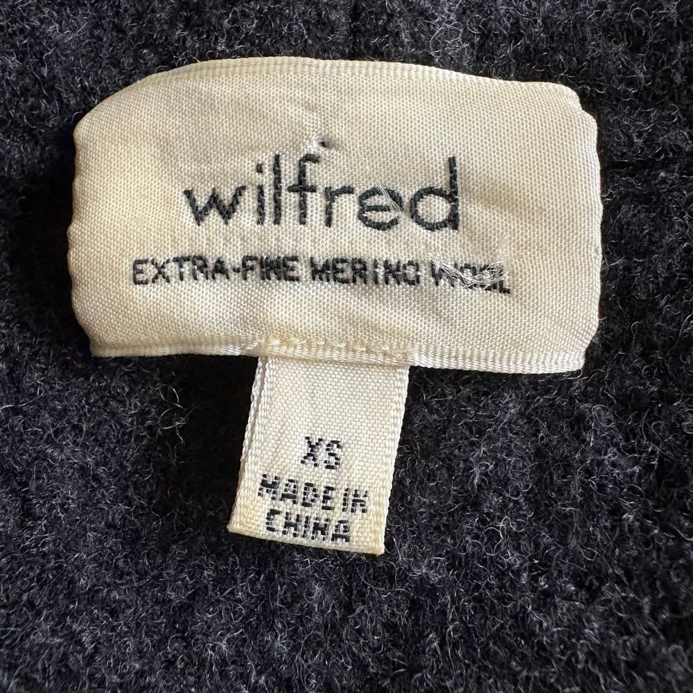 ARITZIA WILFRED Extra Fine Merino Wool Charcoal Gray Cardigan w/Pockets XS-M EUC - Picture 3 of 14